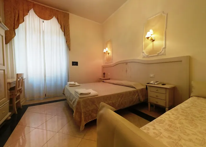 Cambridge Ξενοδοχείο 3*