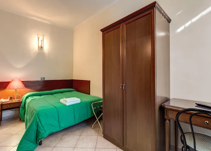 Cambridge Ξενοδοχείο 3*