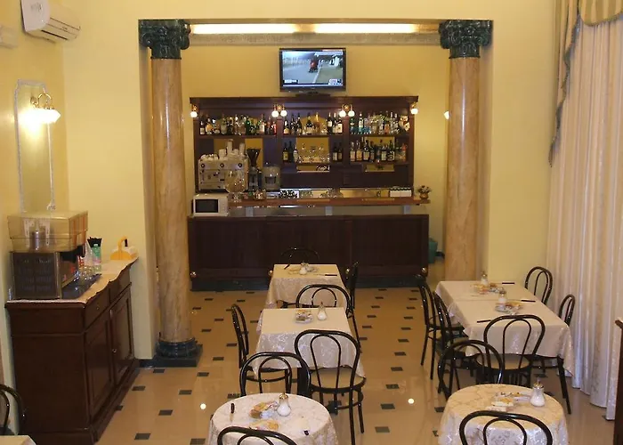 Cambridge Ξενοδοχείο 3*